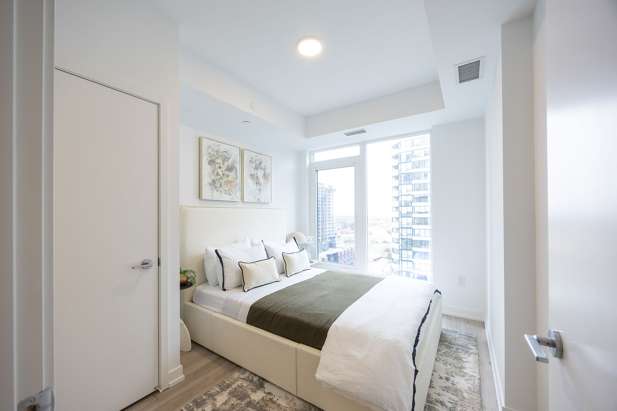 The Showcase Model Suite - Bathroom